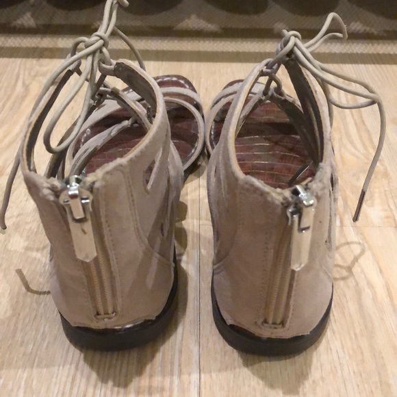 NWOT Sam Edelman lace/ zipper sandals - Picture 4 of 4